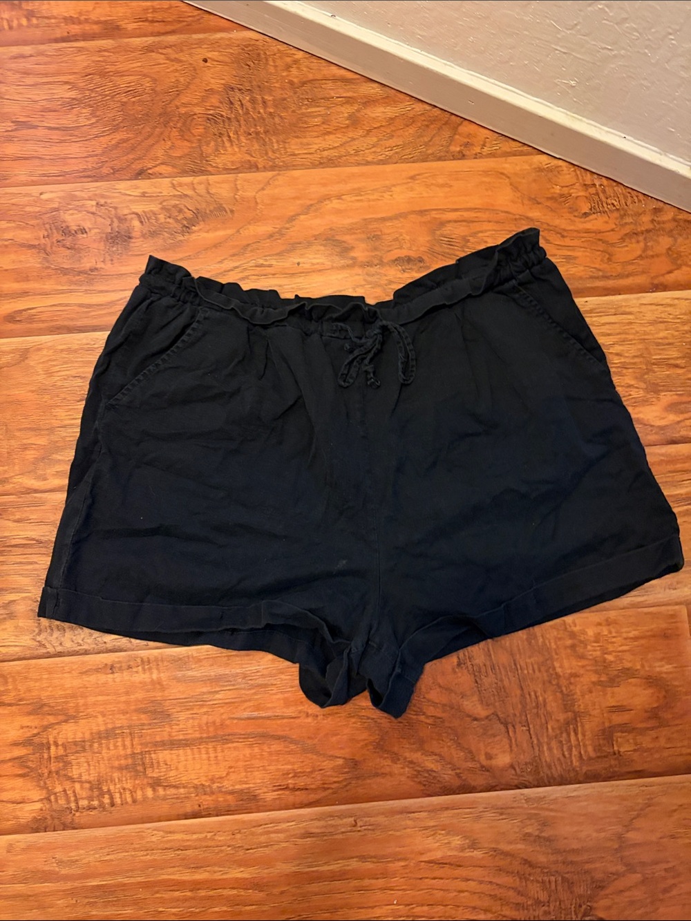 SO Women's Black Elastic Drawstring Athletic Shorts